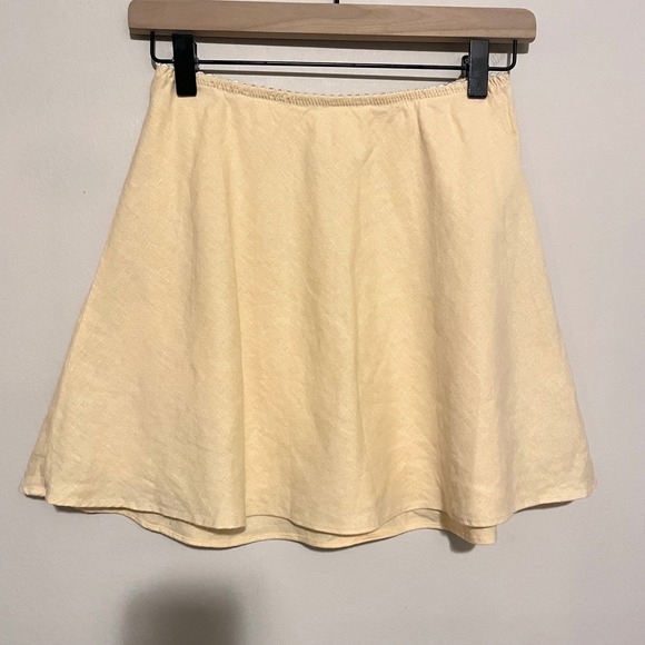 Reformation Brandy linen mini skirt XS butter yellow coquette bridal minimalist - Picture 2 of 6